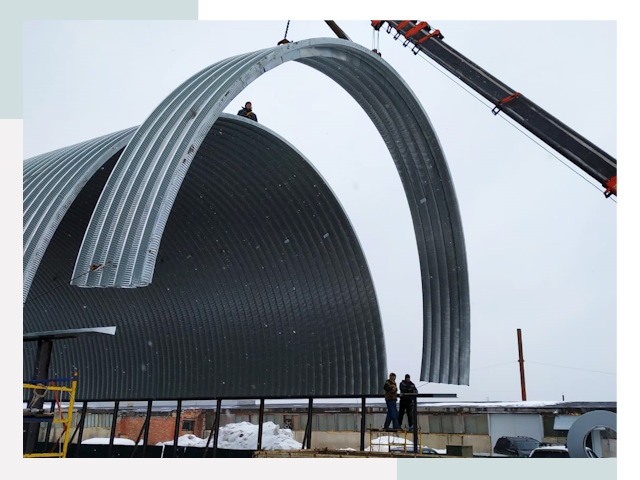 Полукруглые ангары в Южно-Сахалинске
