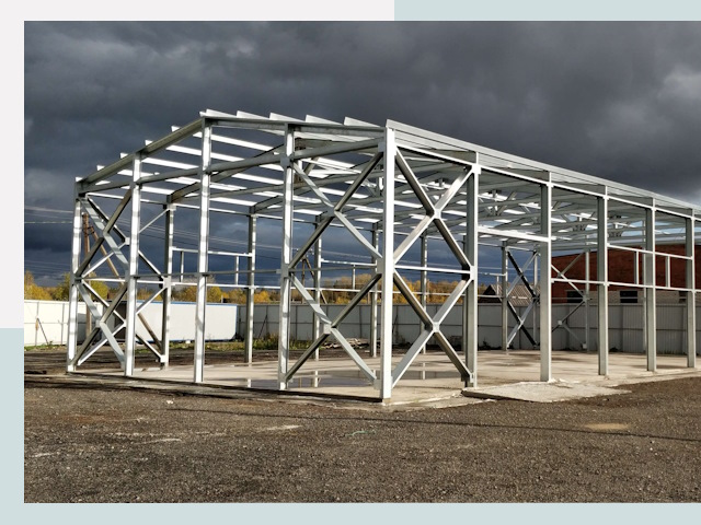 Двускатные ангары в Южно-Сахалинск от 620 руб. за квадрат